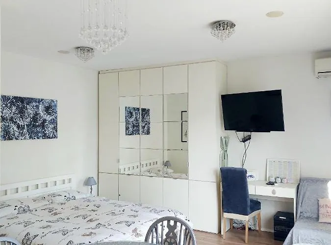 Apartman Kula Park *